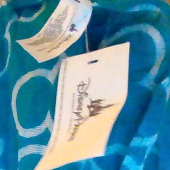 Brand New Official Disney Parks Merchandise Mickey Mouse Scarf - Picture 6 of 7